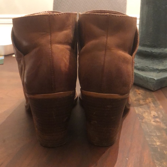 LUCKY BRAND leather ~ super cute Boots! - Picture 3 of 11